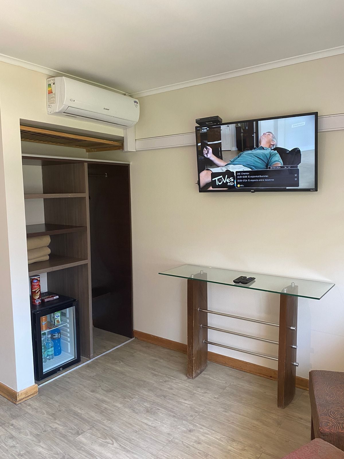 junior suite, jetted tub | minibar, in-room safe, free wifi