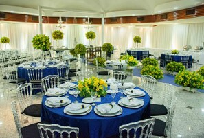Indoor wedding - Hotel Golden Park Internacional Foz & Convenções By Nacional Inn (Foz do Iguaçu)