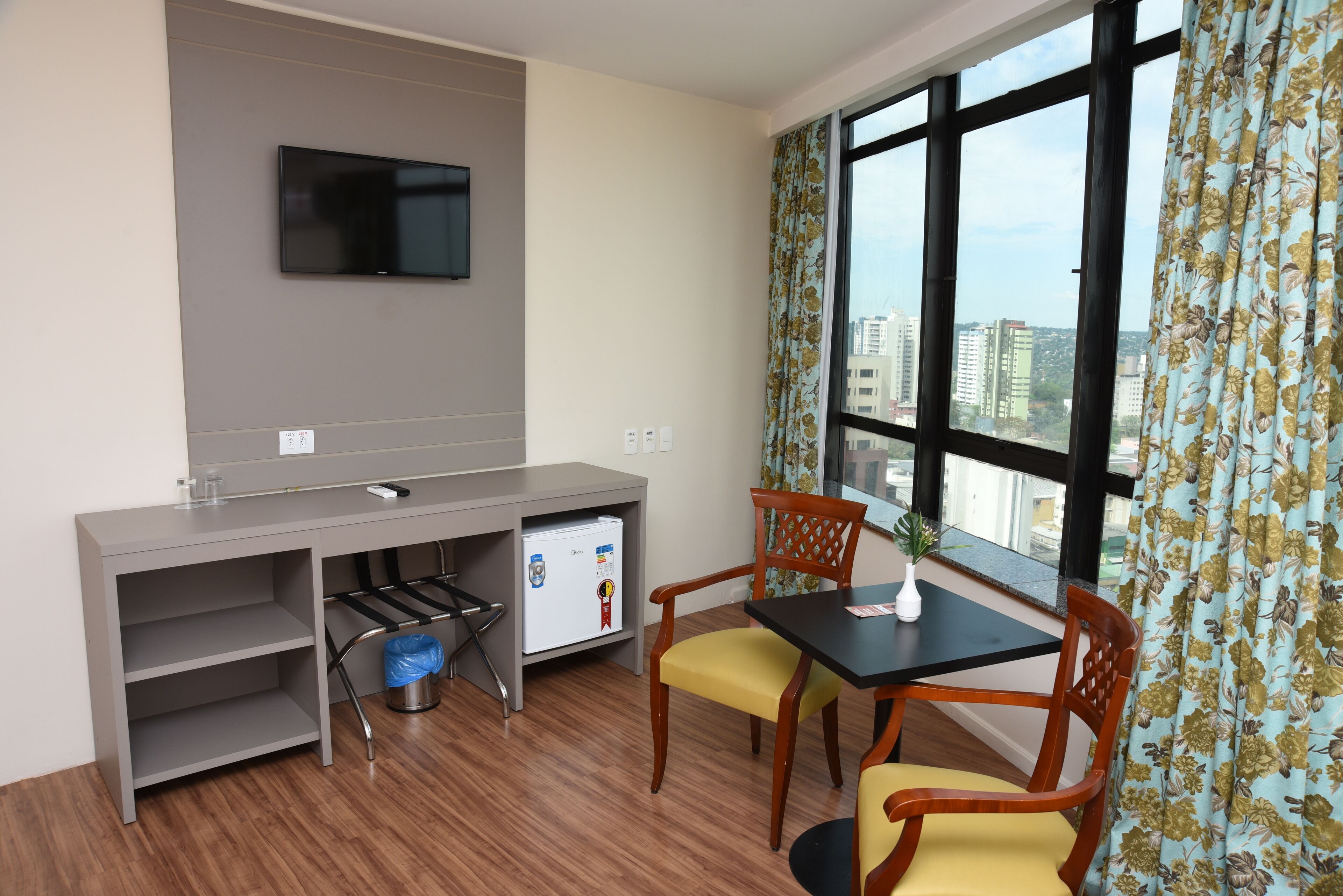 deluxe triple room | premium bedding, minibar, in-room safe, desk