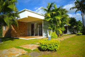 Huisje | Luxe beddengoed, een minibar, een bureau, gratis wifi