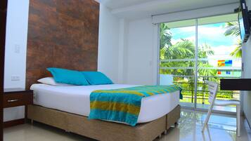 Double Room | 1 bedroom, premium bedding, minibar, desk
