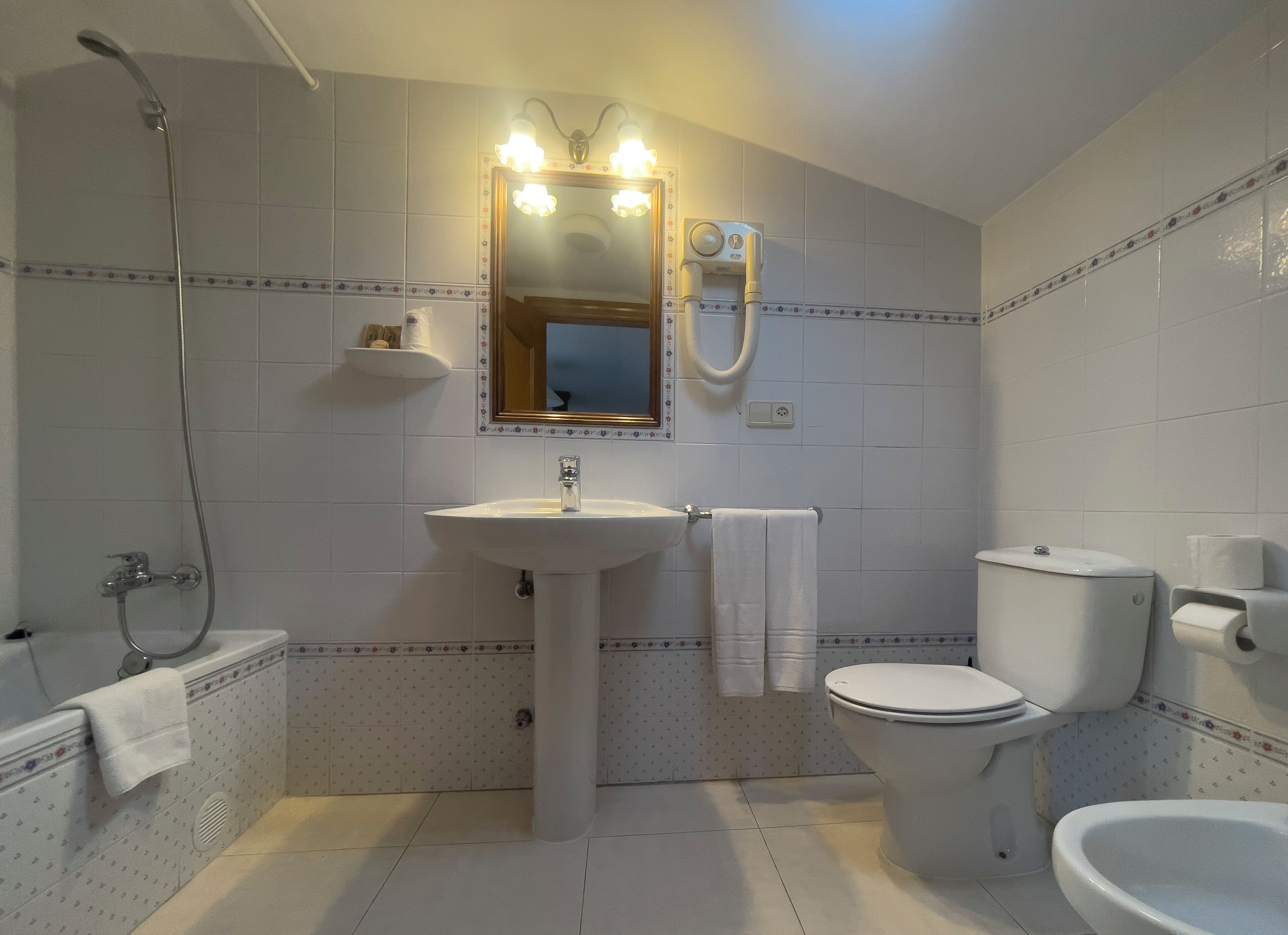 Photo - Santu Colás