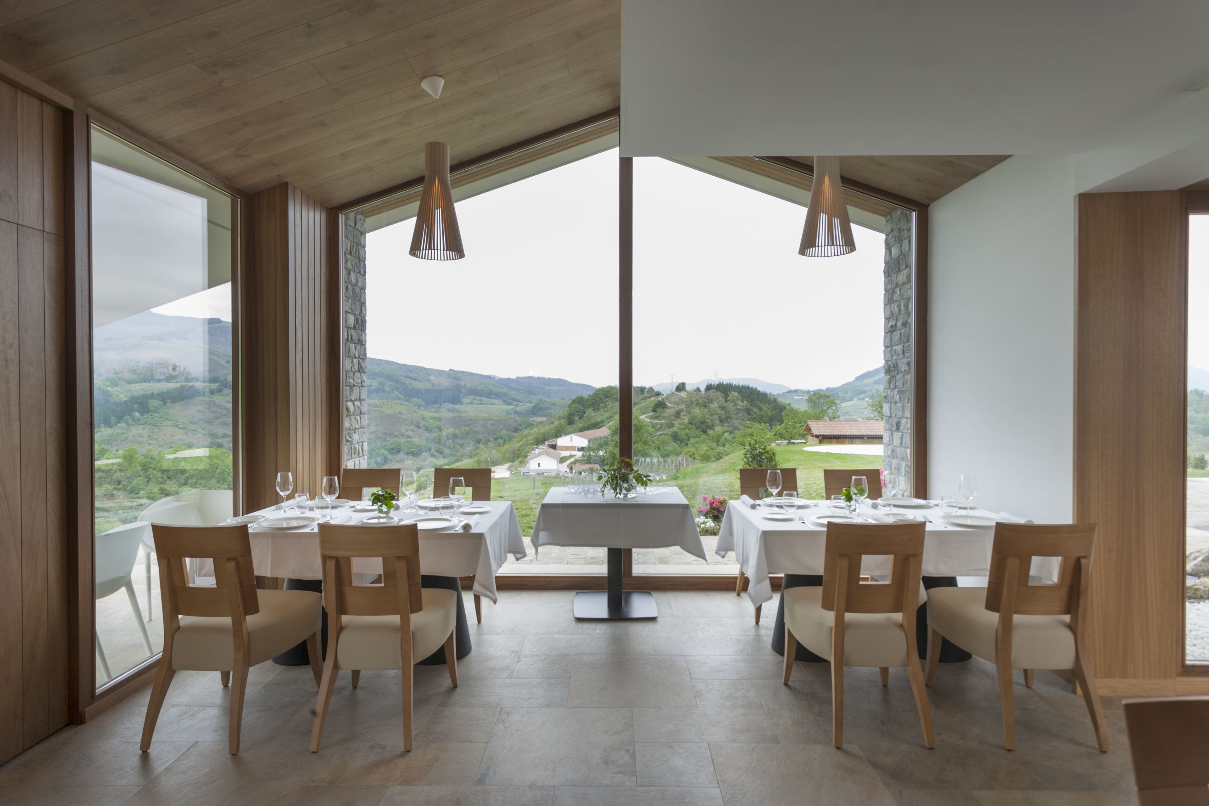 Breakfast, lunch and dinner served