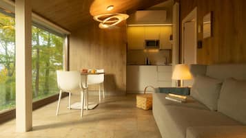 Casa de campo Deluxe, 1 habitación | Cocina privada | Frigorífico grande, microondas y placa de cocina