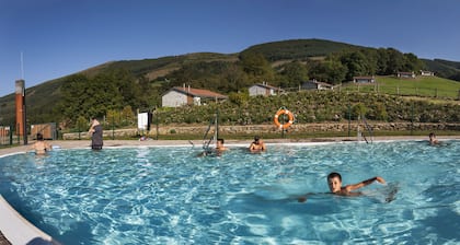 Cabañas Deluxe Basajaun Basoa by IrriSarri Land