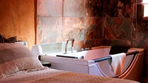 Rom – comfort, massasjebadekar