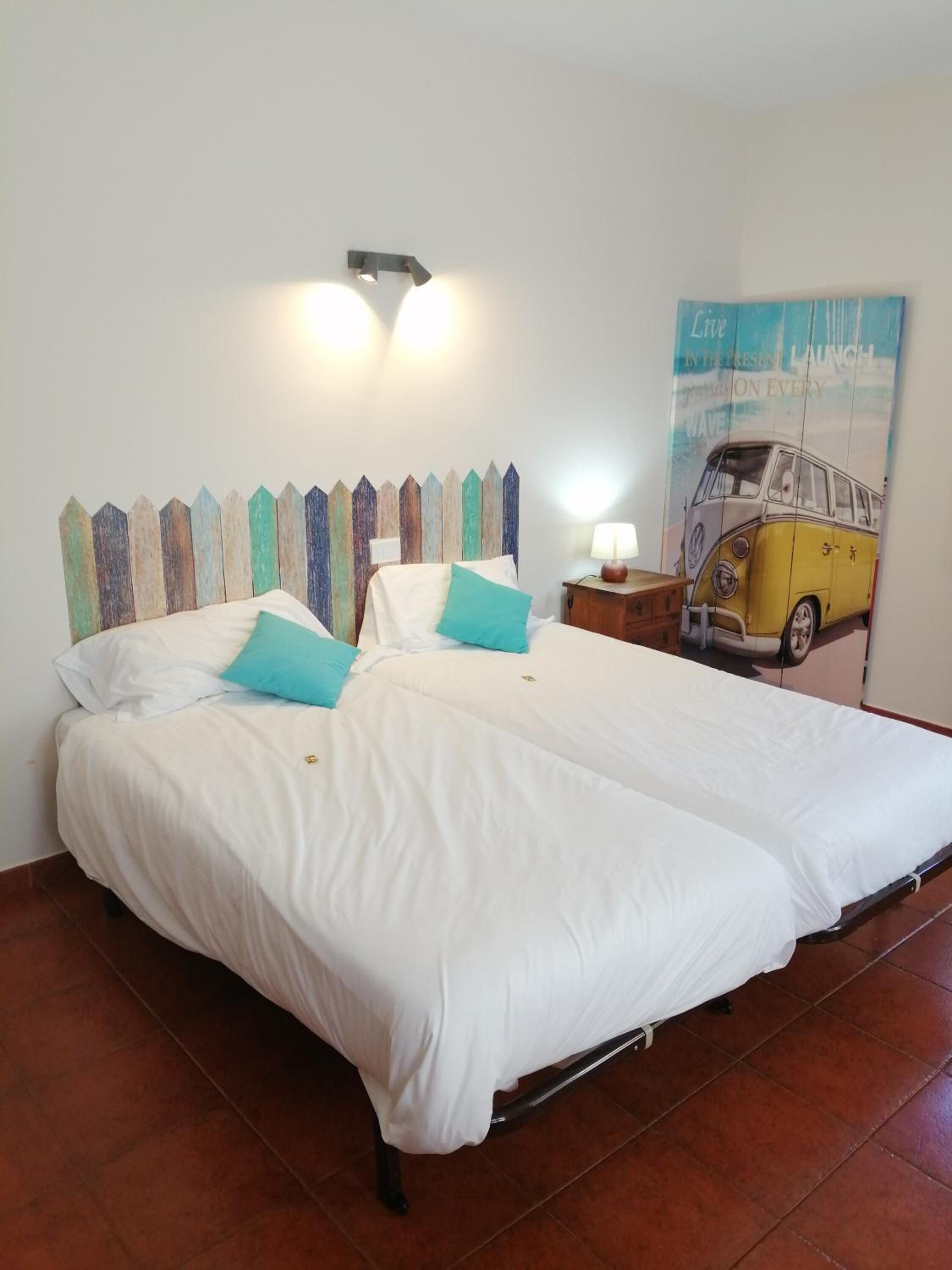 書桌、遮光窗簾/窗簾、免費嬰兒床、摺床/加床 (收費)