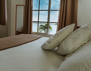 Standard Room, Lake View