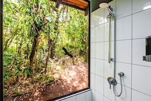 Casita El Volcan | Salle de bain | Douche, séchoir à cheveux, serviettes fournies