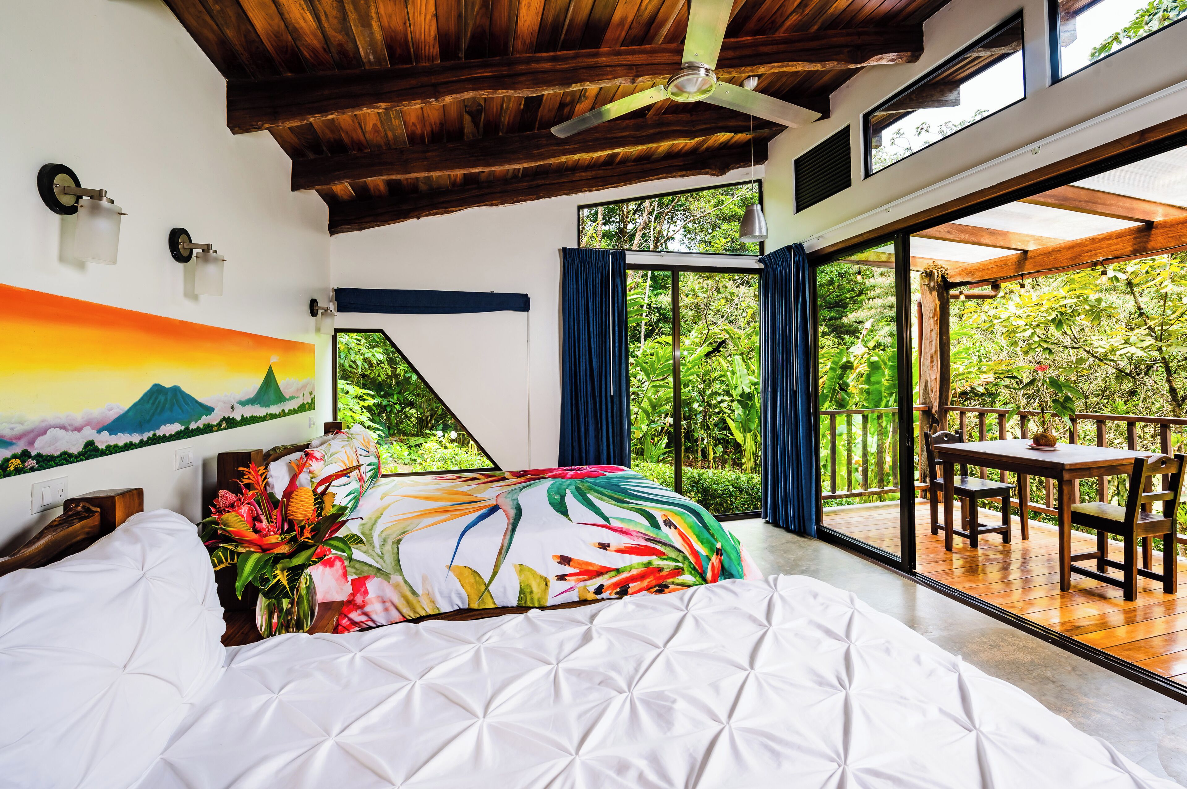 Casita El Volcan   | Premium bedding, individually decorated, individually furnished