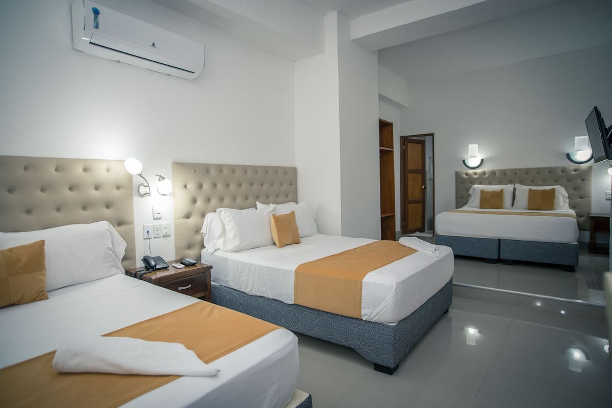 1 bedroom, in-room safe, iron/ironing board, free WiFi