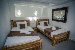 In-room safe, iron/ironing board, free WiFi - Hotel Casa Tere (Cartagena)