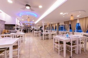 Dining - Mikri Vigla Hotel (Naxos)