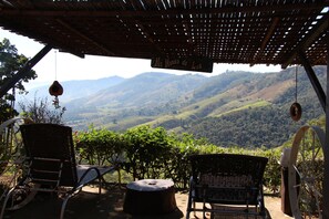 View from property - Hotel Pousada Shangri-la (Serra Negra)