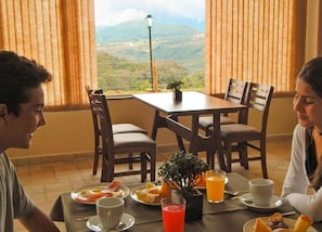 Breakfast, lunch, dinner served; Regional cuisine  - Hotel Fazenda Molise (Serra Negra)