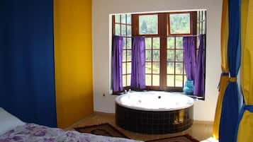 1 habitación, minibar, wifi gratis y ropa de cama
