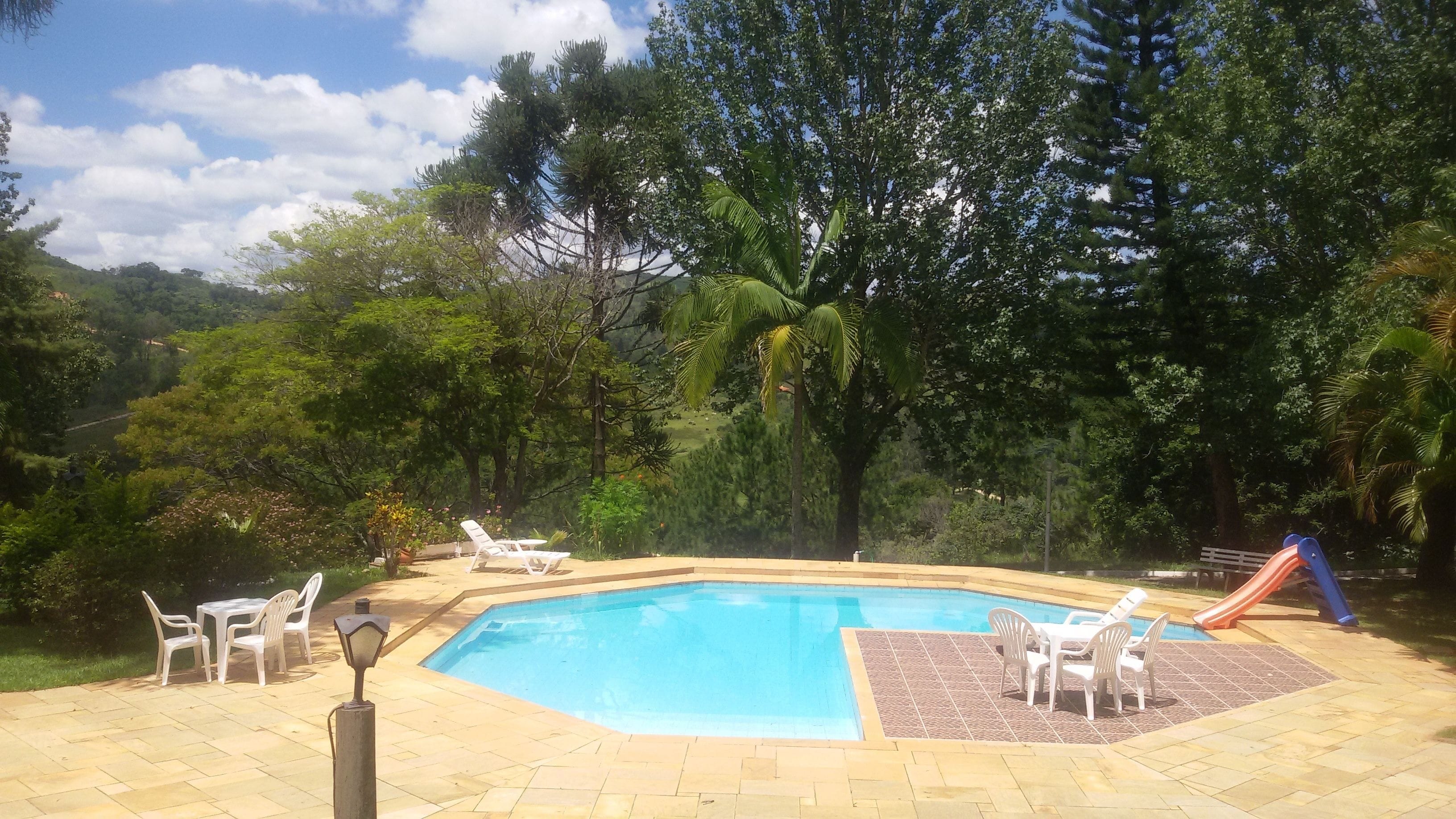 Außenpool, Liegestühle