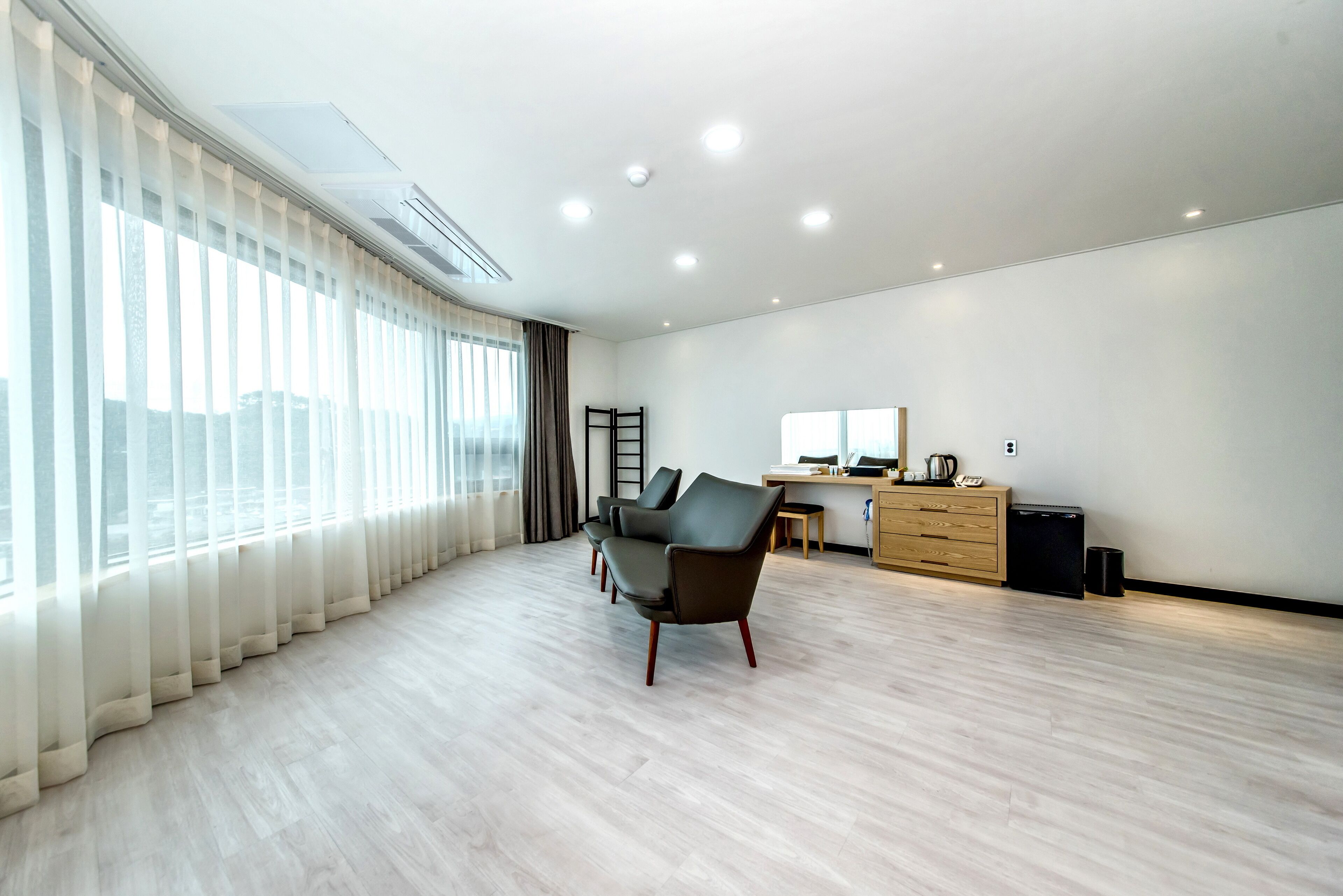 1 bedroom, desk, blackout curtains, free wifi