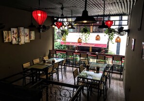 Restaurant - Madam Moon Hotel (Hanoi)