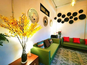 Khu tiếp khách ở sảnh