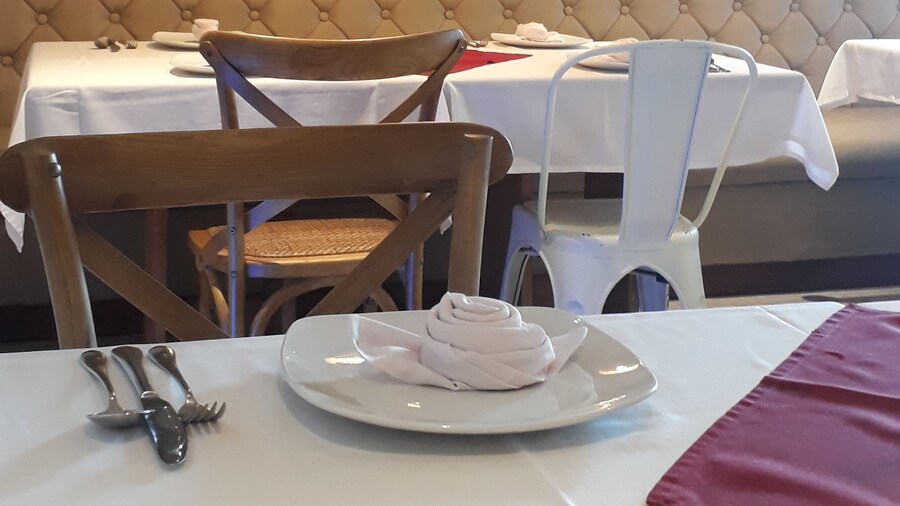 Dumaguete Royal Suite Inn