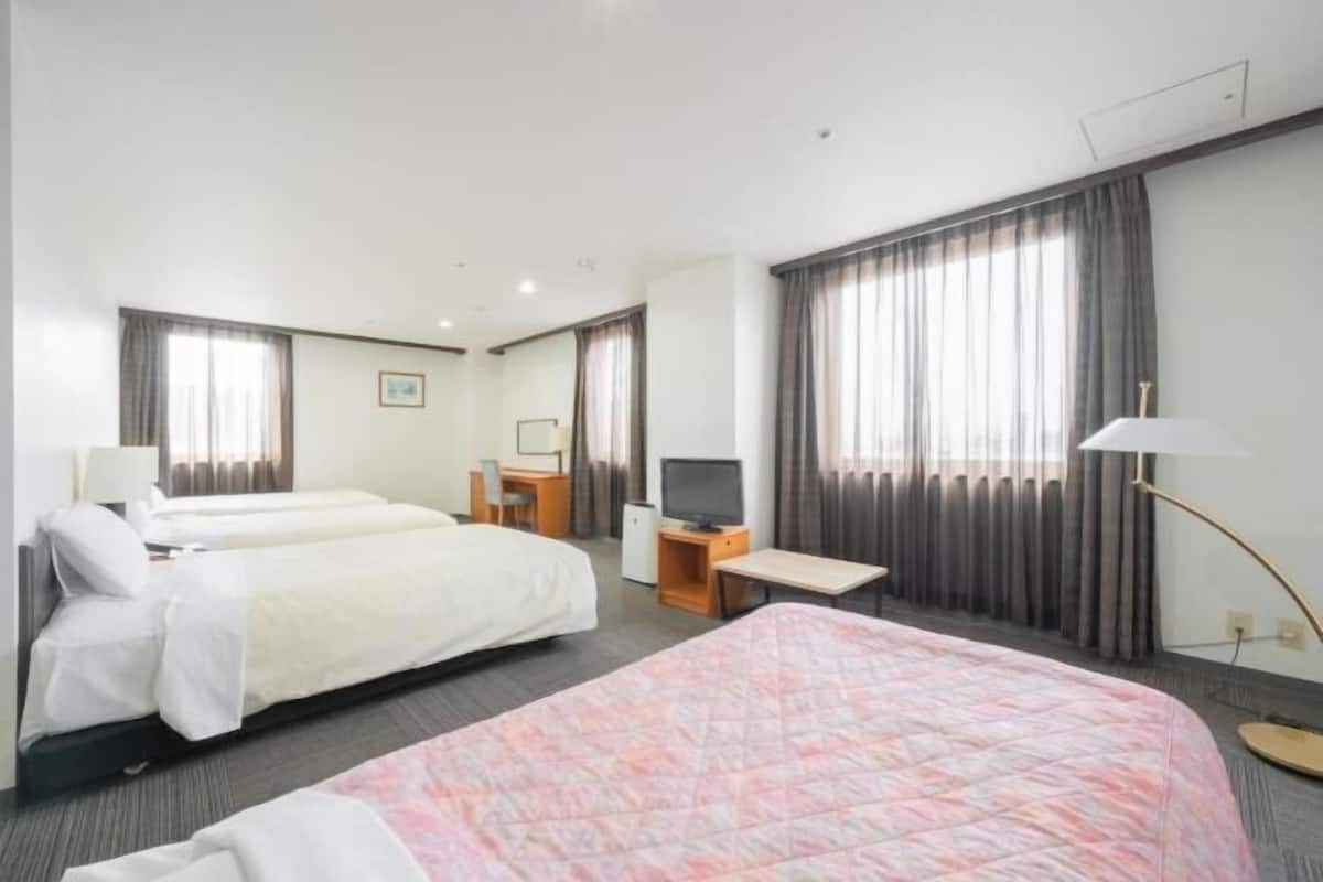 Desk, iron/ironing board, free WiFi, bed sheets