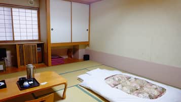 In-room safe, desk, free WiFi, bed sheets