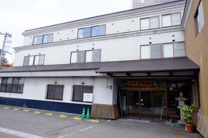 Exterior - Daikokuya Ryokan (Hakodate)