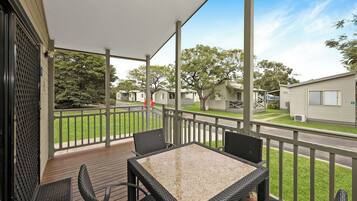 Deluxe Cabin - Sleeps 4 | Terrace/patio