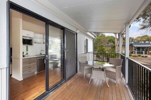 Deluxe Cabin - Sleeps 2 | Terrace/patio