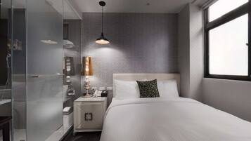 Superior Room, 1 Double Bed | Minibar, blackout drapes, free WiFi, bed sheets