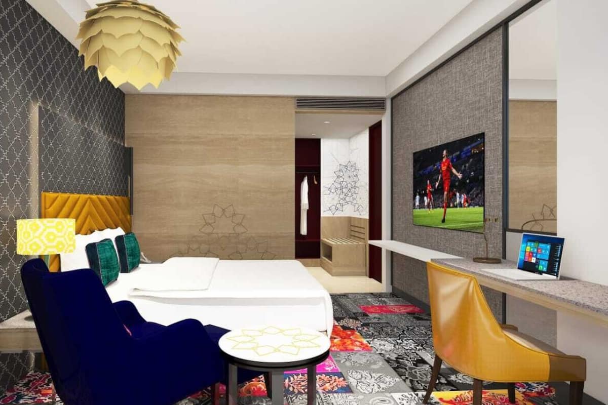 Executive Suite with Seating Area & Terrace | 1 bedroom, premium bedding, memory-foam beds, minibar