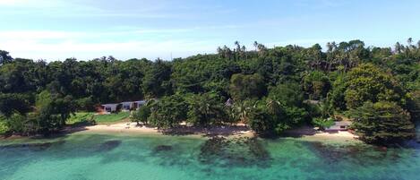 Private beach, snorkelling, motor boating