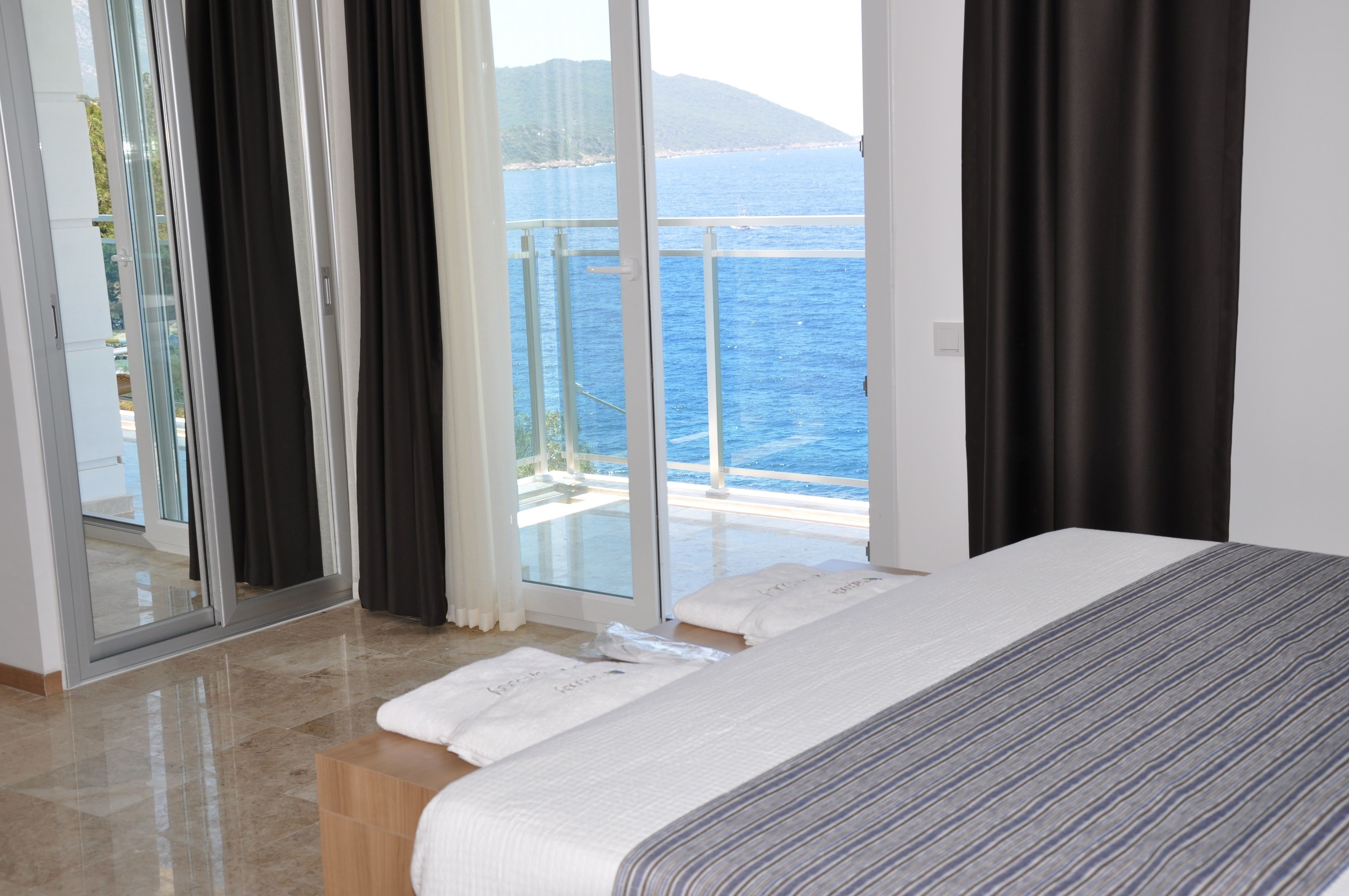 premium double room, jetted tub, sea view | view from room