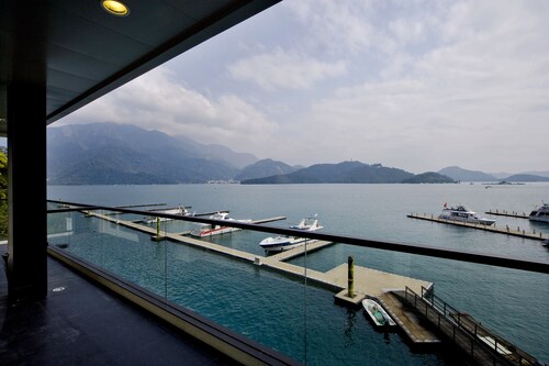 Spa Home Sun Moon Lake Luxury Lakeside Hotel