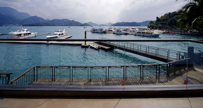 Spa Home Sun Moon Lake Luxury Lakeside Hotel