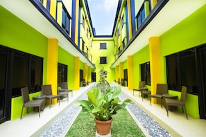 Property grounds - PrimeBiz Hotel Karawang (Cikampek)