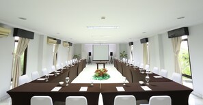Meeting facility - PrimeBiz Hotel Karawang (Cikampek)