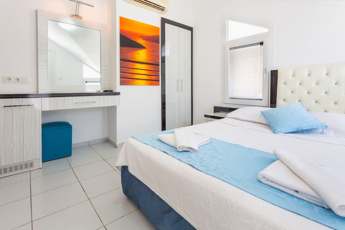 single room | 1 bedroom, in-room safe, free wifi