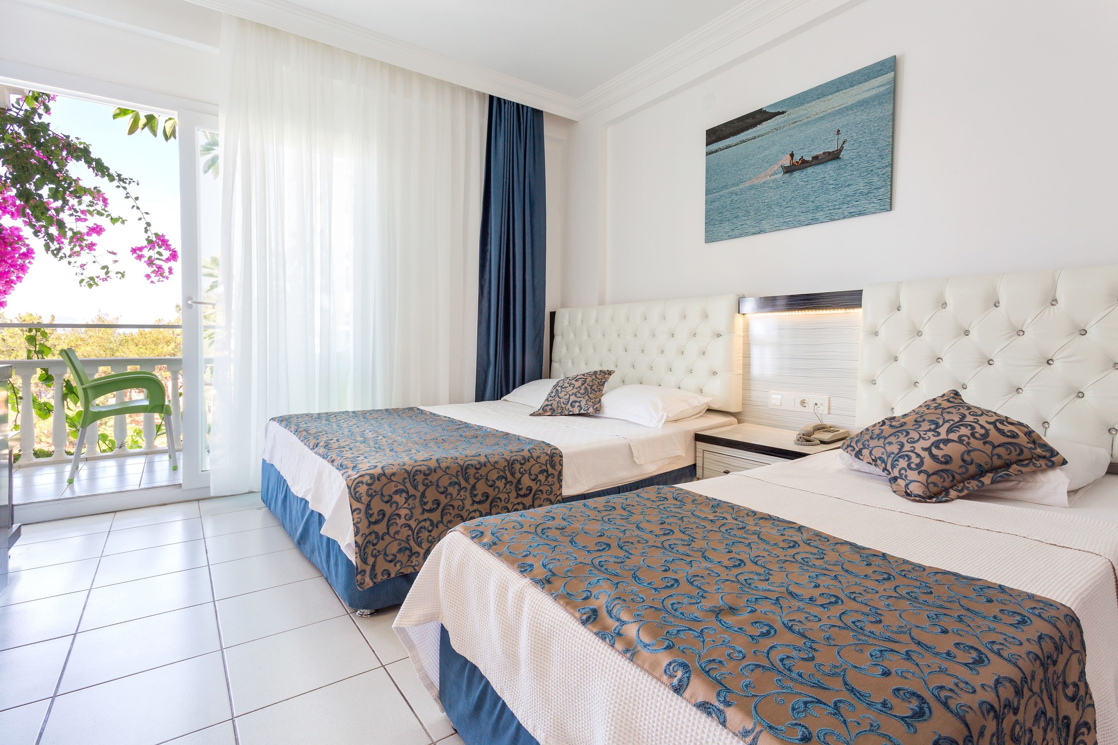 triple room | 1 bedroom, in-room safe, free wifi