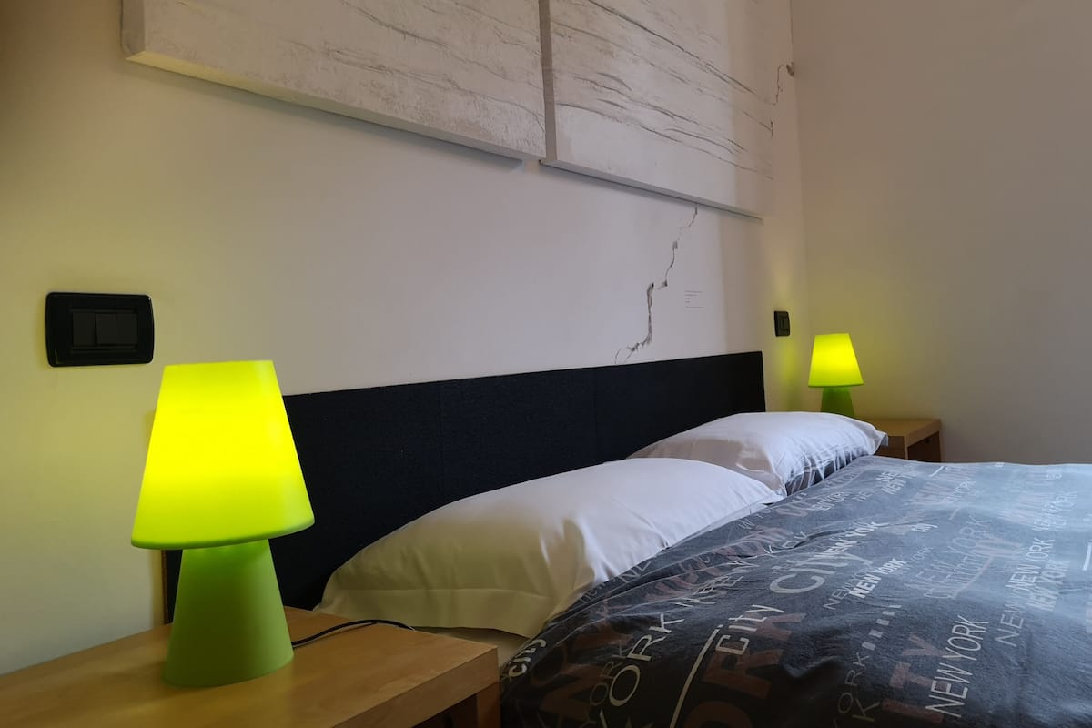 Desk, free WiFi, bed sheets