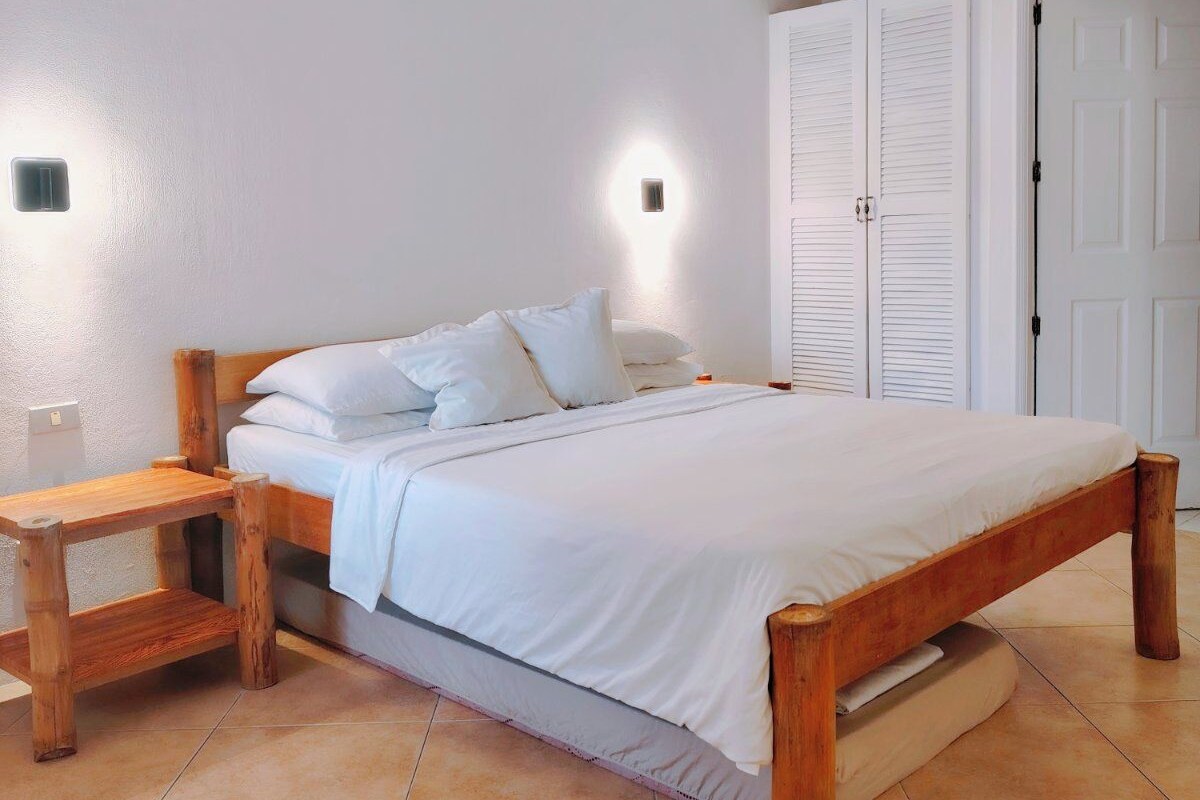 Premier | Premium bedding, minibar (some free items), in-room safe, WiFi (free)