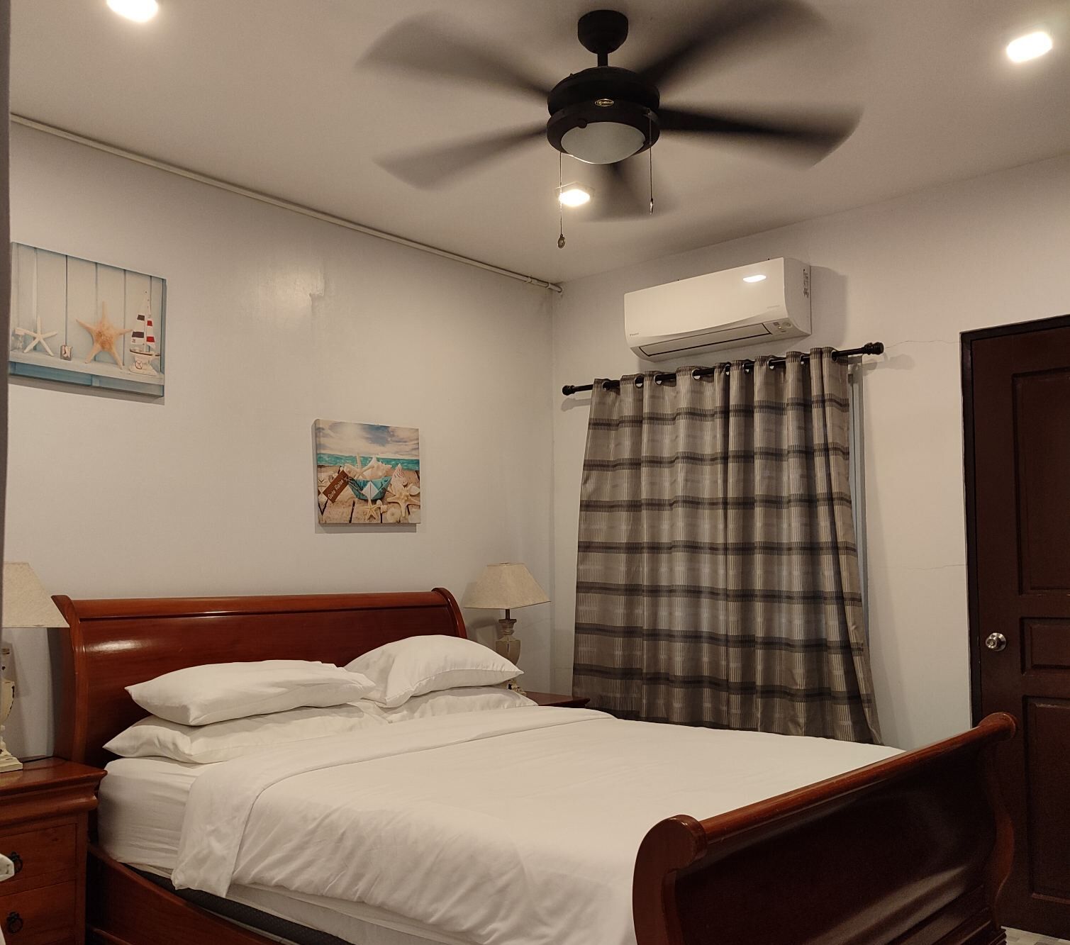 executive single room, 1 king bed, garden view | 1 bedroom, premium bedding, free minibar items, in-room safe