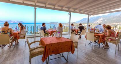 Defne Hotel