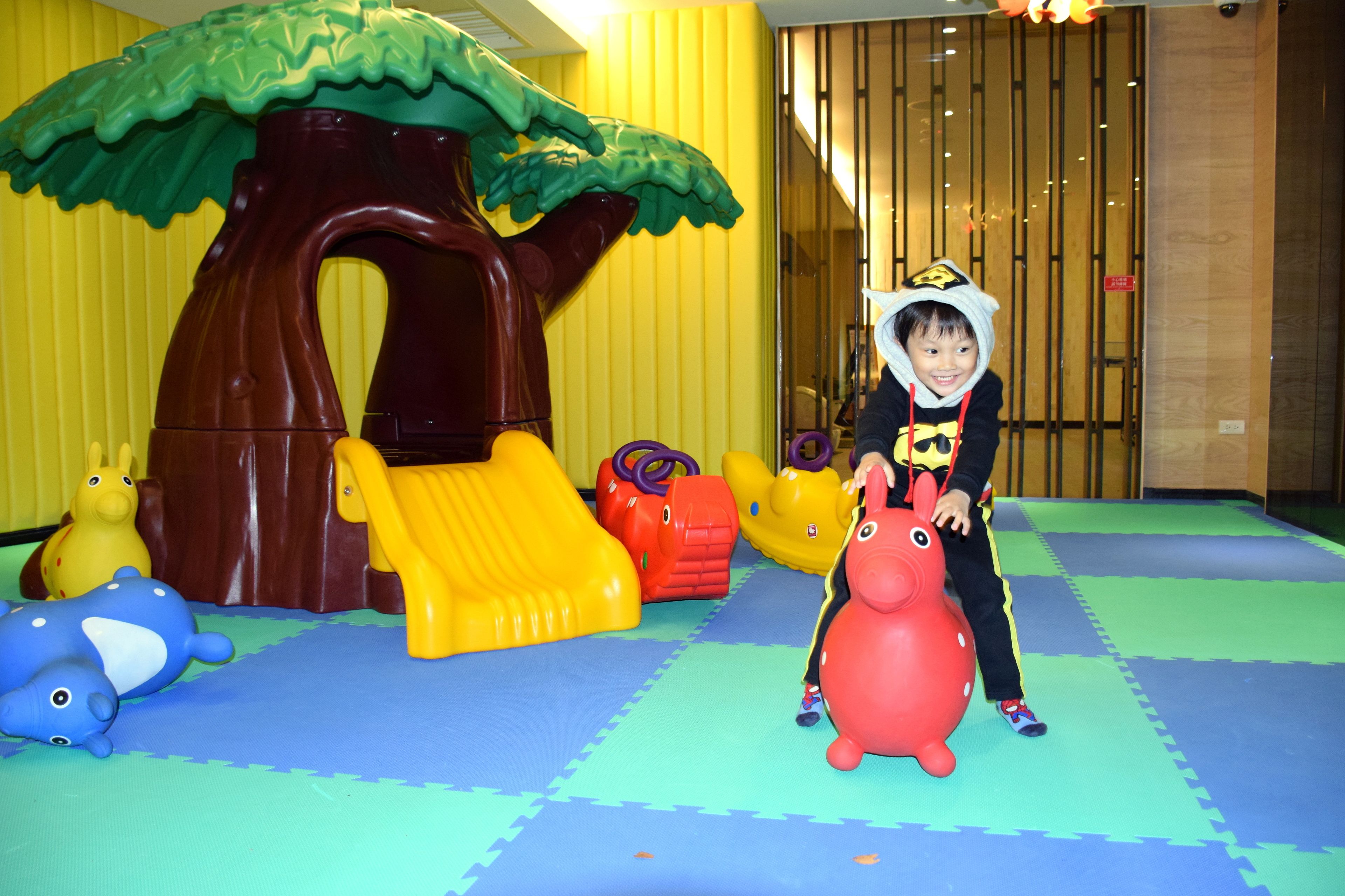 children’s play area – indoor
