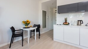 Ảnh chưa phân loại, 2 trong số 25 ảnh, nút