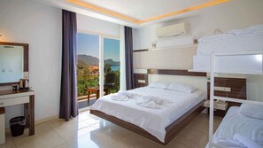 Family Room with Partially Sea View | In-room safe, iron/ironing board, free WiFi, bed sheets - Kas Maki Hotel (Kas)