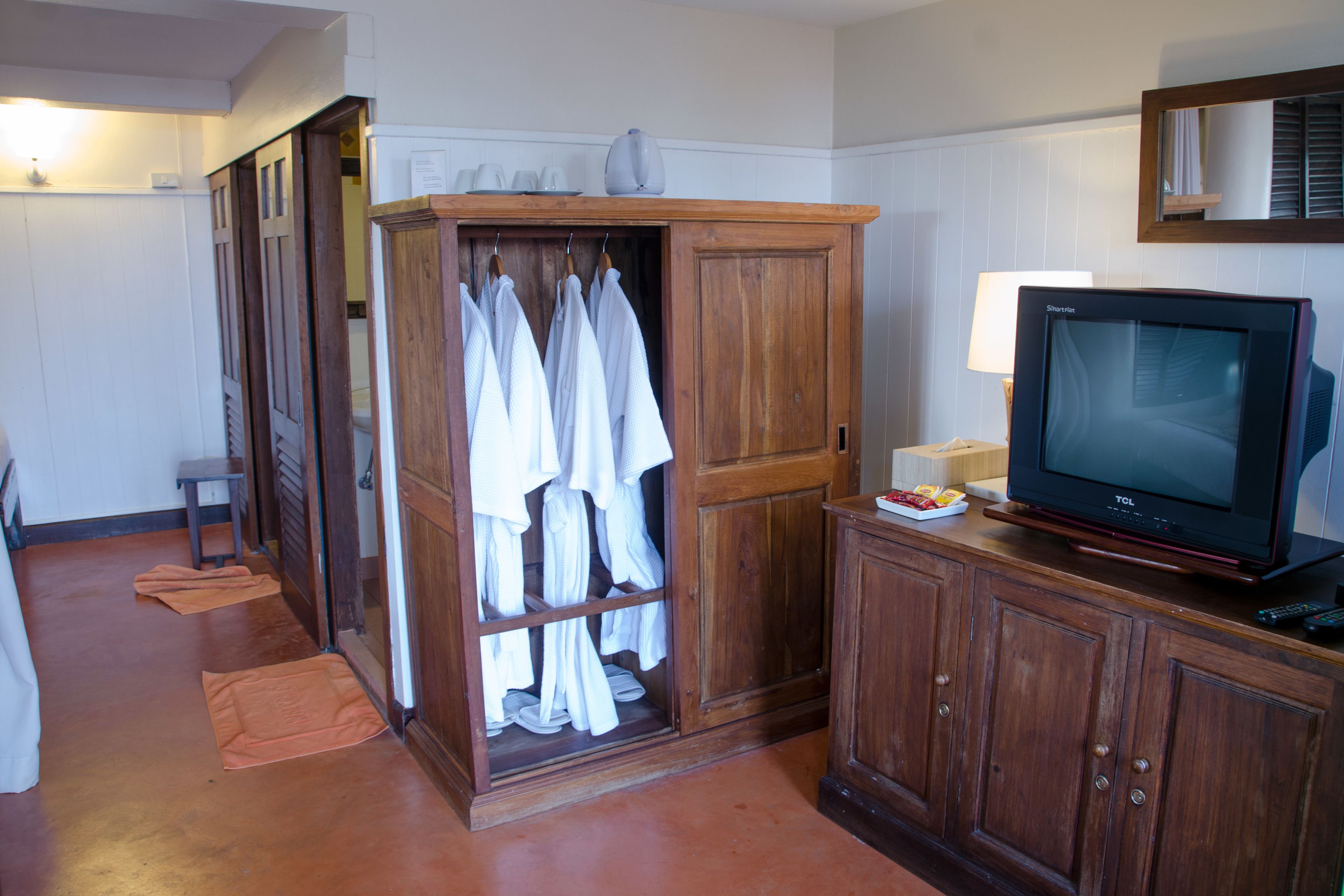 family room, multiple beds, 2 bathrooms, mountain view | desk, free wifi