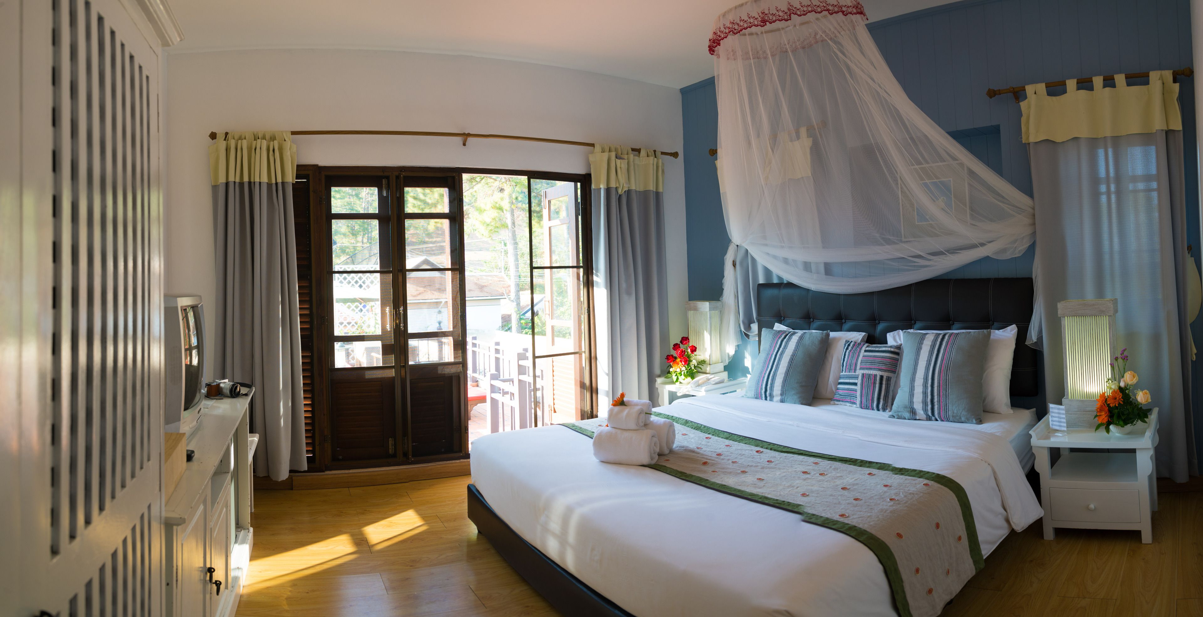 premier room, balcony (mountain view - open air) | desk, free wifi