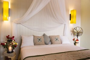 Superior Room, Mountain View (Mountain View - Open Air) | Desk, free WiFi - PhuMorkDao Resort (Mae Rim)
